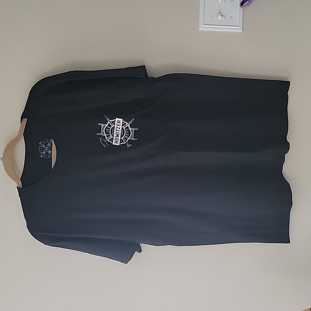 Mens Howitzer tee- size large